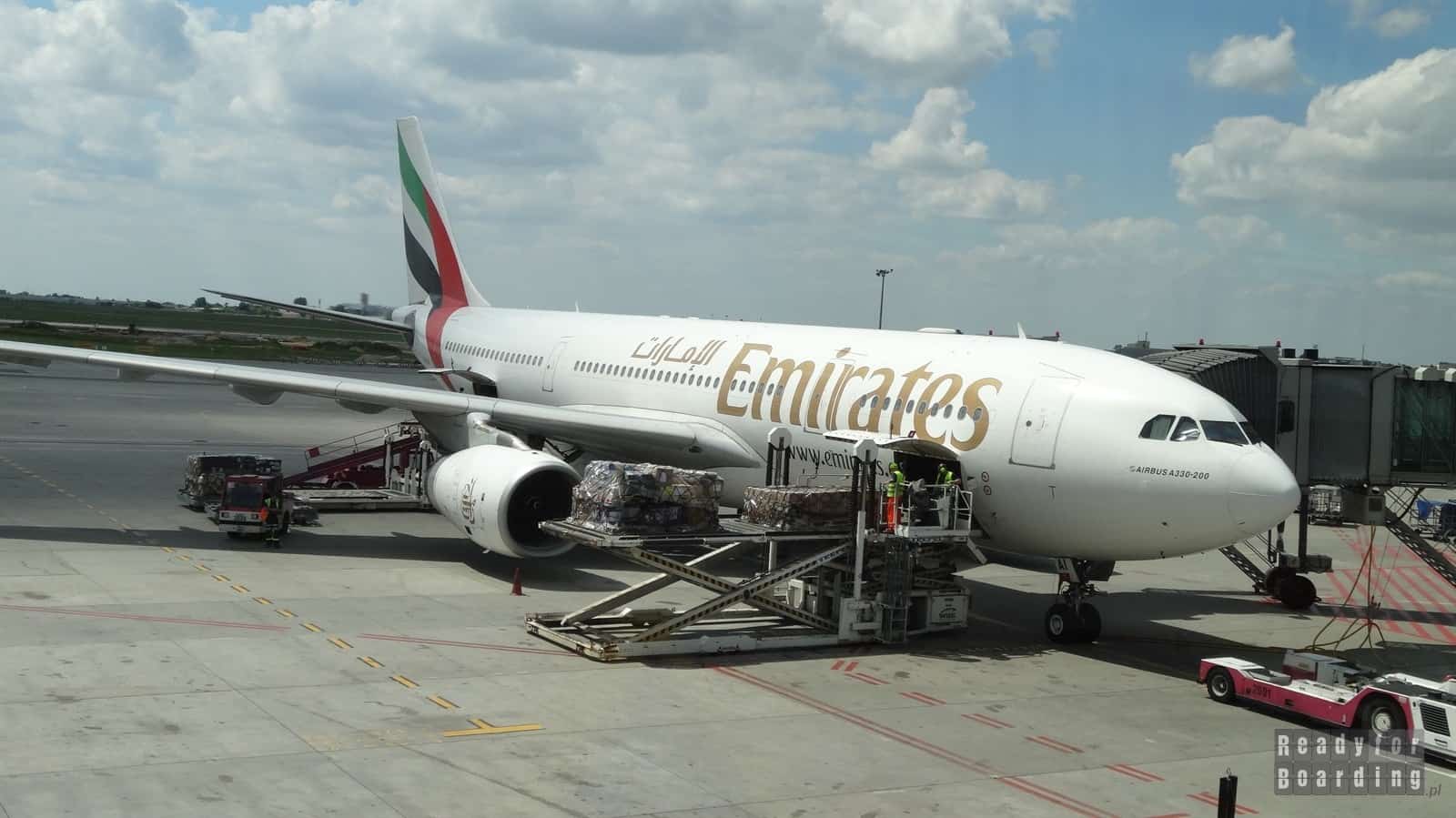 Emirates plane on the route Warsaw Dubai